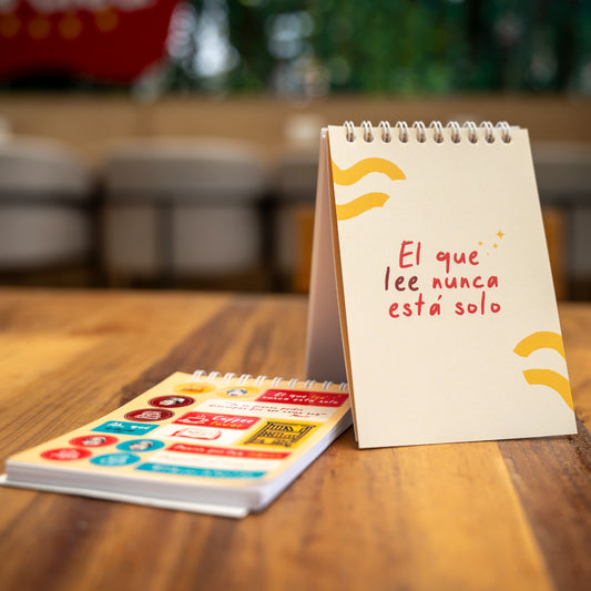 Libreta literaria con stickers